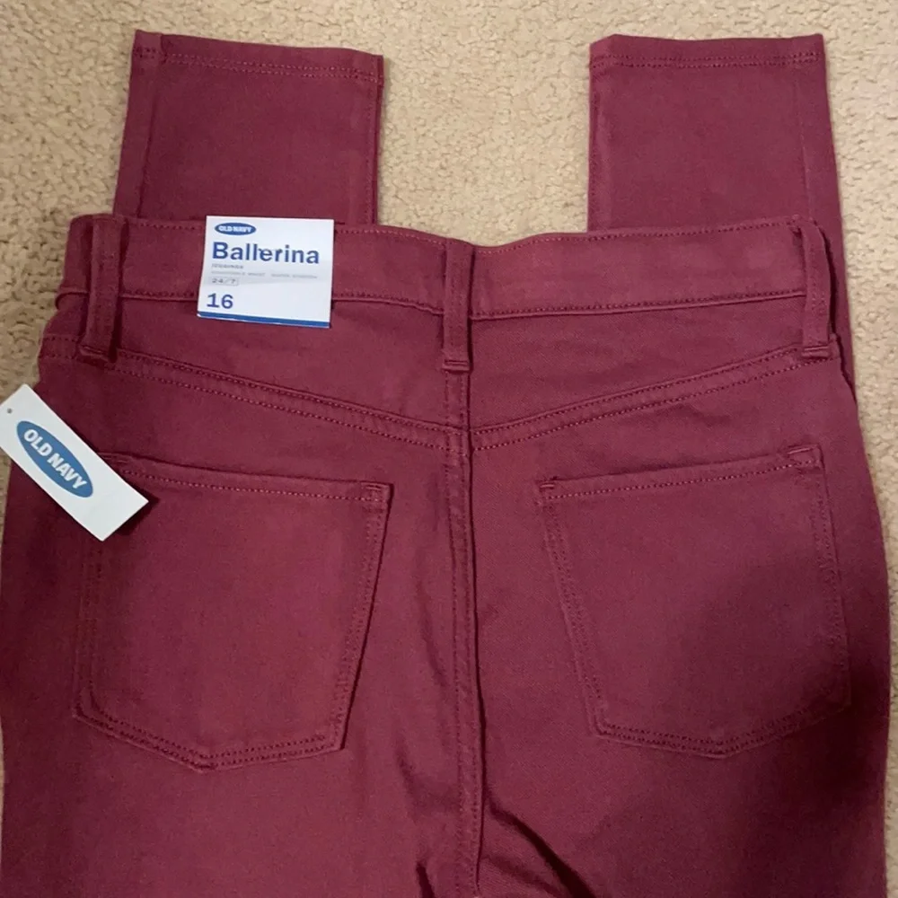 Old Navy Girls Pants. New With Tags.